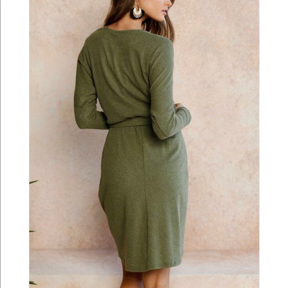 long Sleeve  Dress - Picture 4 of 6